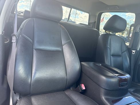 Used 2014 GMC Sierra 2500 Denali w/ Suspension Package, Off-Road image 12