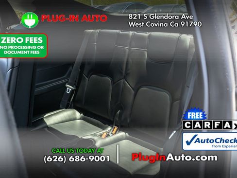 Used 2021 Tesla Model Y Long Range AWD/4WD image 2