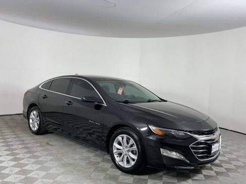 Used 2023 Chevrolet Malibu LT w/ Driver Confidence Package FWD image 3