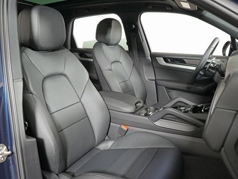 New 2026 Porsche Cayenne E-Hybrid image 40