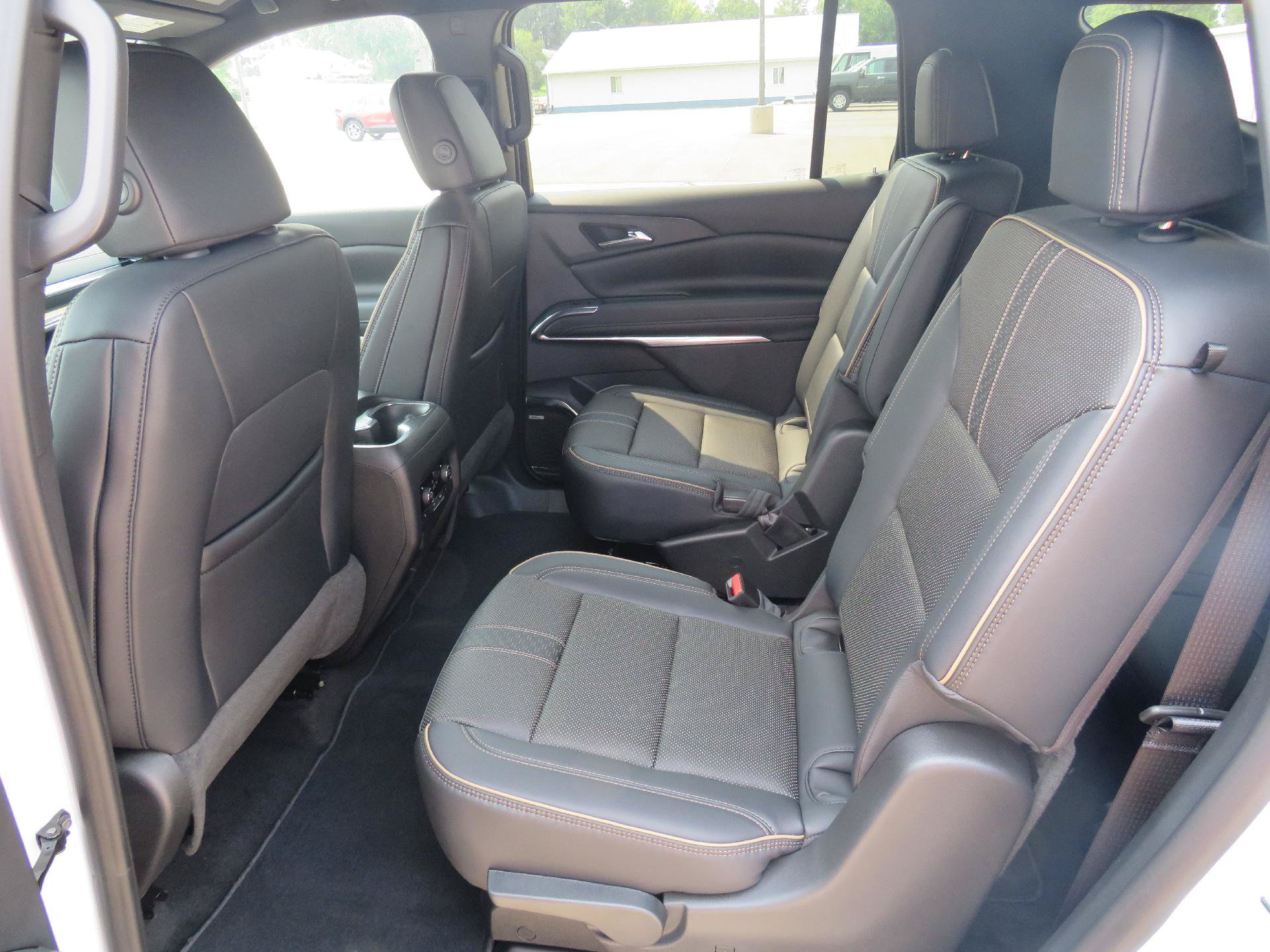 New 2026 Chevrolet Traverse High Country AWD/4WD image 8