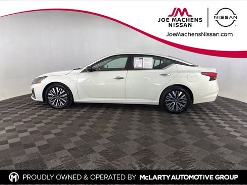 Certified 2024 Nissan Altima 2.5 SV image 4