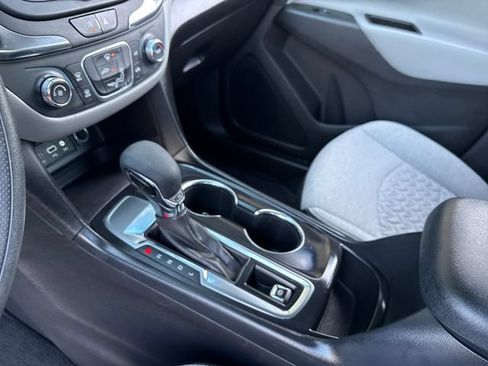 Certified 2024 Chevrolet Equinox LS FWD image 22
