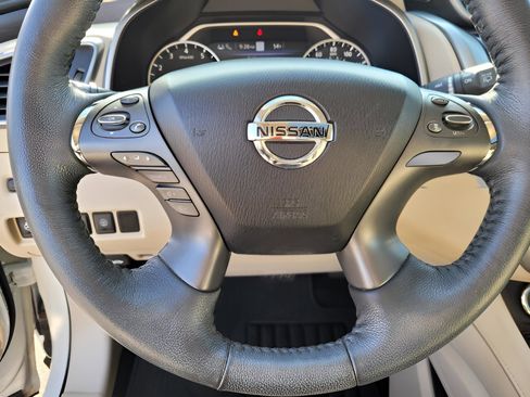 Used 2019 Nissan Murano Platinum image 10