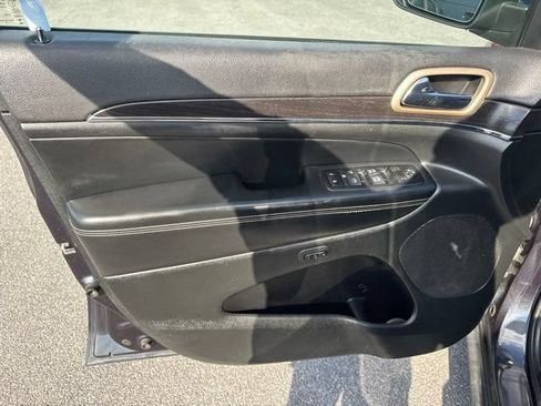 Used 2015 Jeep Grand Cherokee Limited AWD/4WD image 15