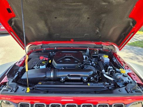 Used 2025 Jeep Wrangler Unlimited Rubicon image 31