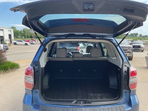 Used 2015 Subaru Forester 2.5i Limited AWD/4WD image 10