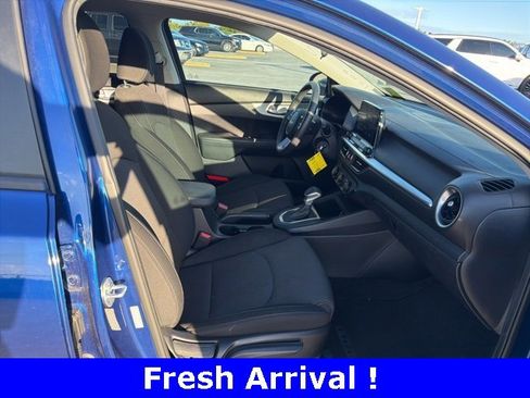 Used 2023 Kia Forte LXS image 15