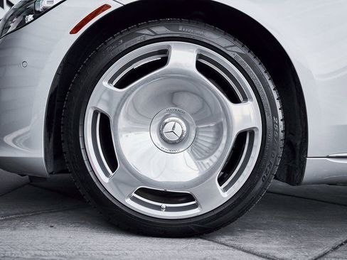 Used 2021 Mercedes-Benz Maybach S 580 4MATIC image 3