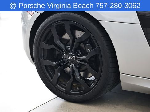 Used 2011 Audi R8 V10 AWD/4WD image 8