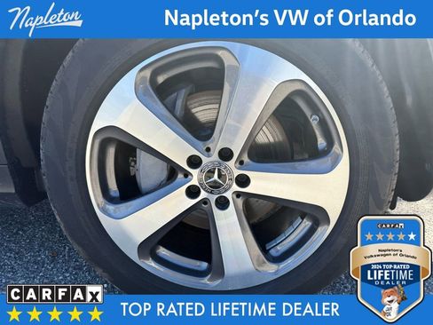 Used 2022 Mercedes-Benz GLC 300 w/ Premium Package Lite image 11