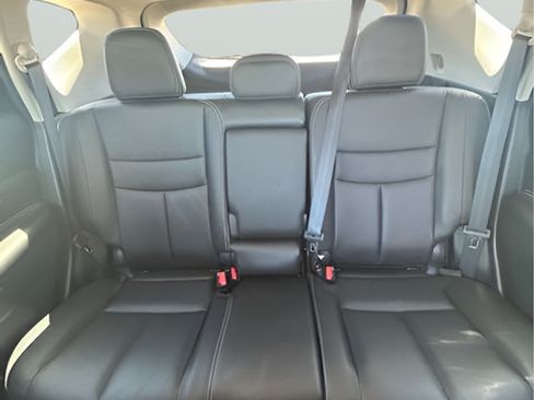 Used 2024 Nissan Murano SV AWD/4WD image 14
