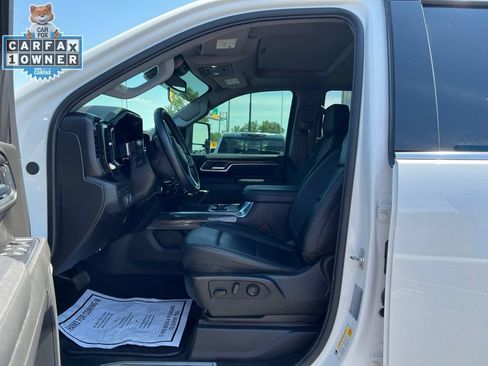 Used 2025 Chevrolet Silverado 2500 LTZ w/ LTZ Plus Package AWD/4WD image 9