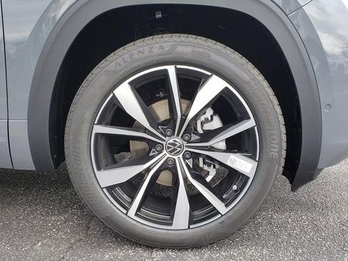 New 2026 Volkswagen Atlas Cross Sport SEL Premium R-Line AWD/4WD image 12