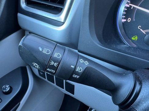 Used 2015 Toyota Highlander XLE image 28