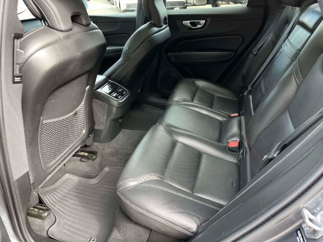 Used 2021 Volvo XC60 T5 Inscription w/ Protection Package Premier AWD/4WD image 18