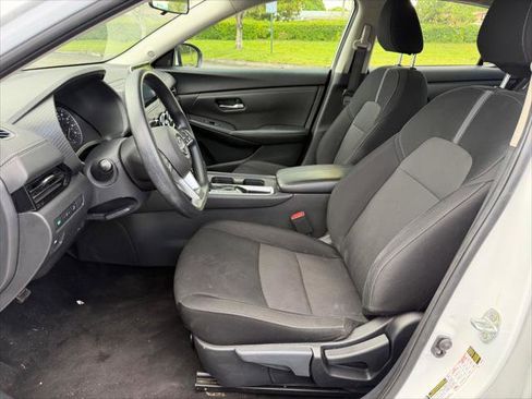 Used 2024 Nissan Sentra SV FWD image 20