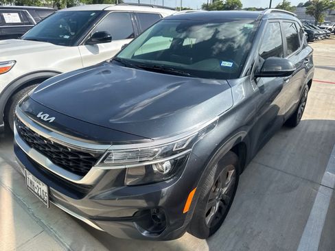 Used 2022 Kia Seltos S FWD image 10