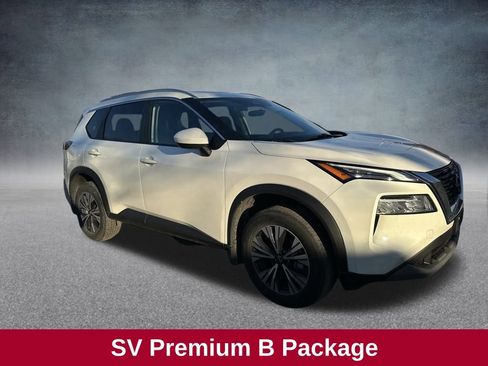 Used 2023 Nissan Rogue SV w/ SV Premium B Package image 9
