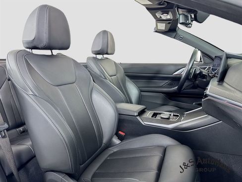 Used 2024 BMW 430i Convertible image 35