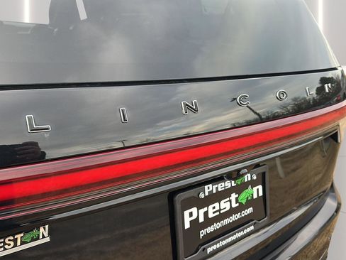 Used 2025 Lincoln Aviator Black Label w/ Jet Appearance Package image 10