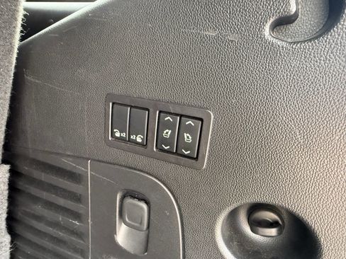 Used 2017 Chevrolet Tahoe Premier AWD/4WD image 19