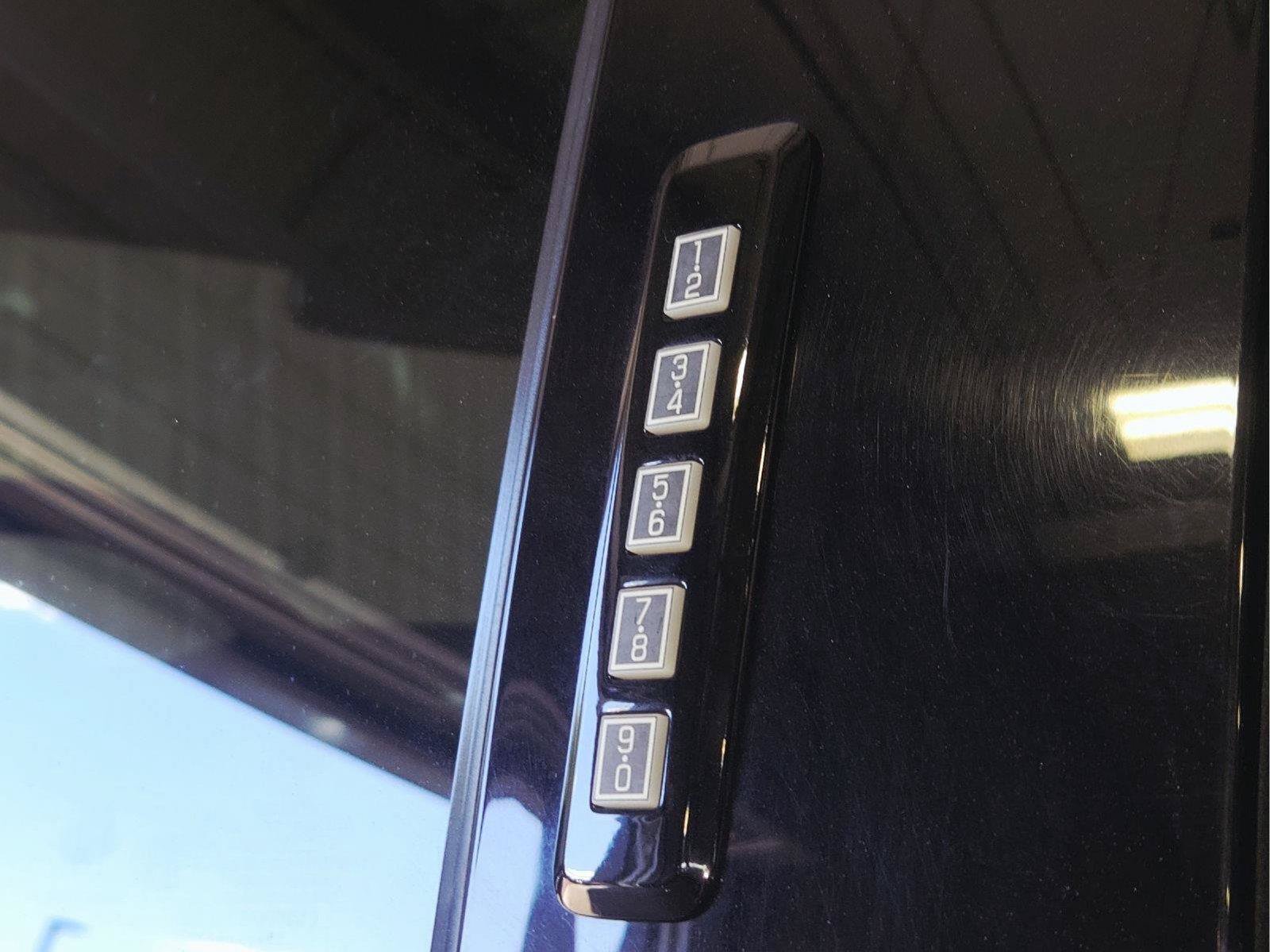 Used 2022 Ford F350 Platinum AWD/4WD image 25