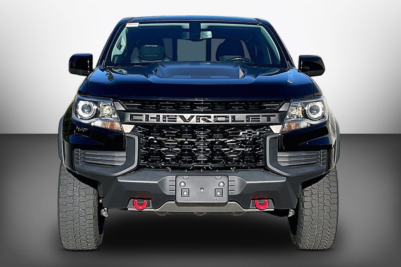 Used 2022 Chevrolet Colorado ZR2 w/ ZR2 Midnight Special Edition AWD/4WD image 3