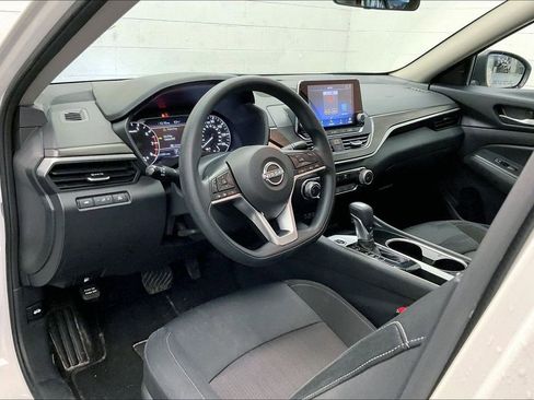 Certified 2024 Nissan Altima 2.5 SV image 12