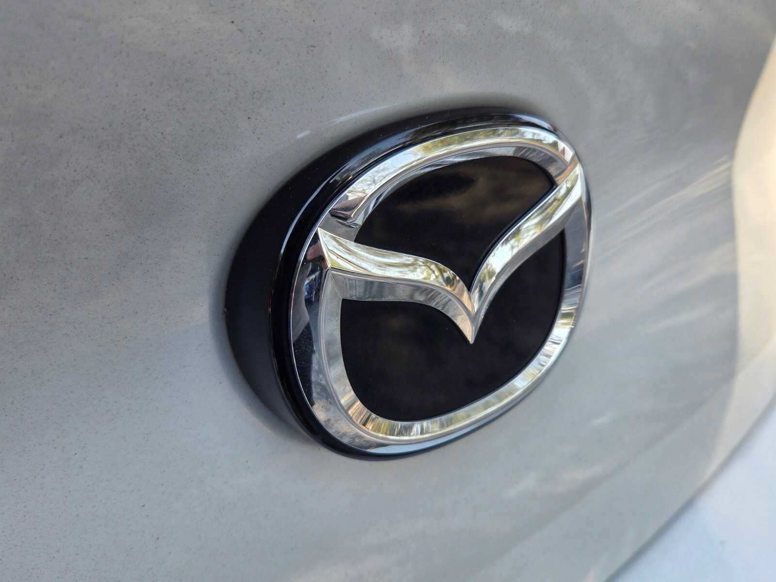 Used 2024 MAZDA MAZDA3 s FWD image 4