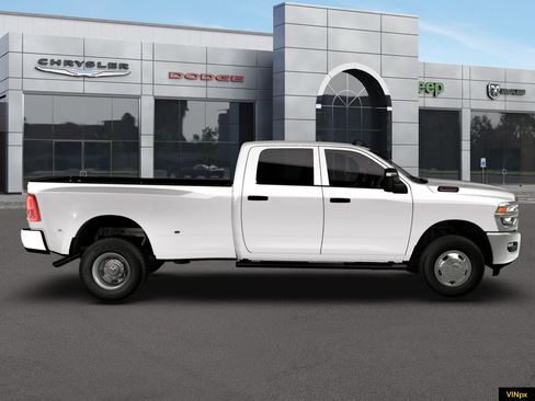 New 2026 RAM 3500 Tradesman AWD/4WD image 9