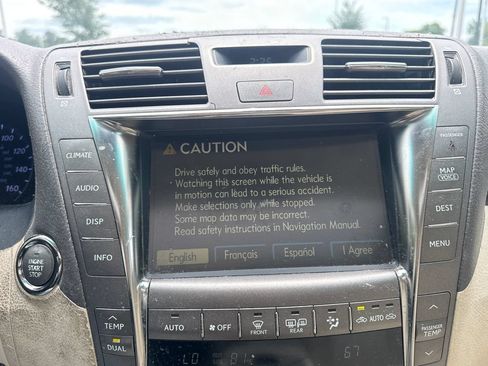 Used 2007 Lexus LS 460 RWD image 24