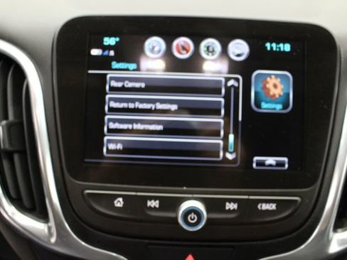 Used 2018 Chevrolet Equinox LT w/ Sun & Infotainment Package AWD/4WD image 25