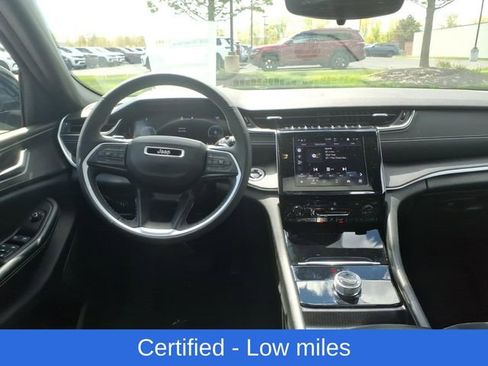 Certified 2024 Jeep Grand Cherokee Altitude AWD/4WD image 10