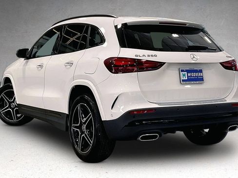 Used 2025 Mercedes-Benz GLA 250 4MATIC image 4