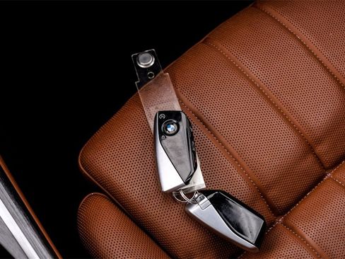 Used 2023 BMW 760i xDrive w/ Executive Package image 62