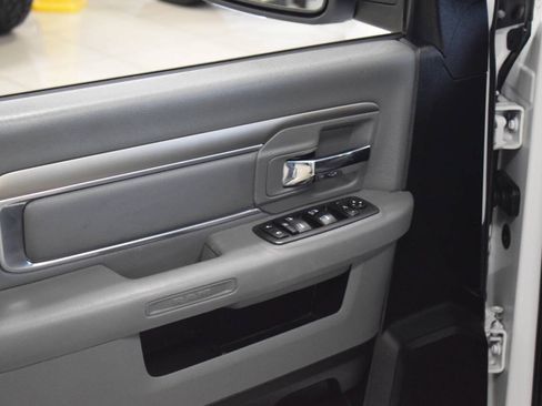 Used 2018 RAM 1500 Big Horn RWD image 30