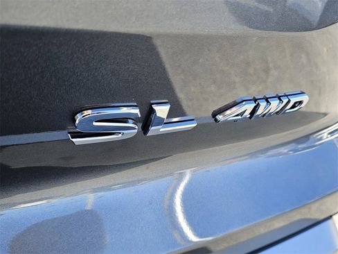 New 2025 Nissan Pathfinder SL w/ SL Premium Package image 10