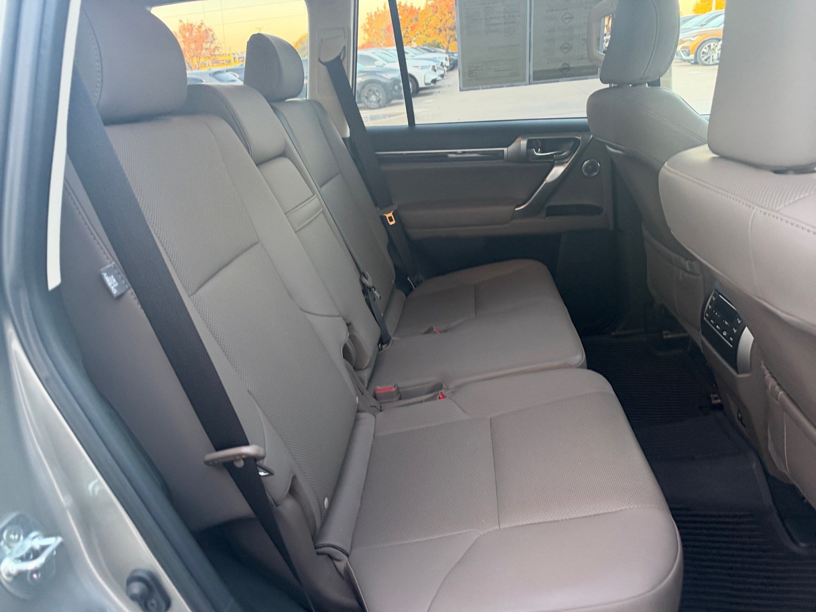Used 2023 Lexus GX 460 Premium w/ Premium Plus Package AWD/4WD image 23