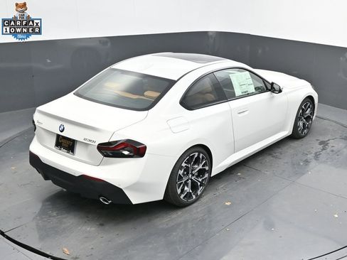 Certified 2025 BMW 230i Coupe w/ Premium Package image 27