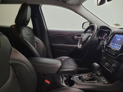 Used 2020 Jeep Cherokee Limited image 21