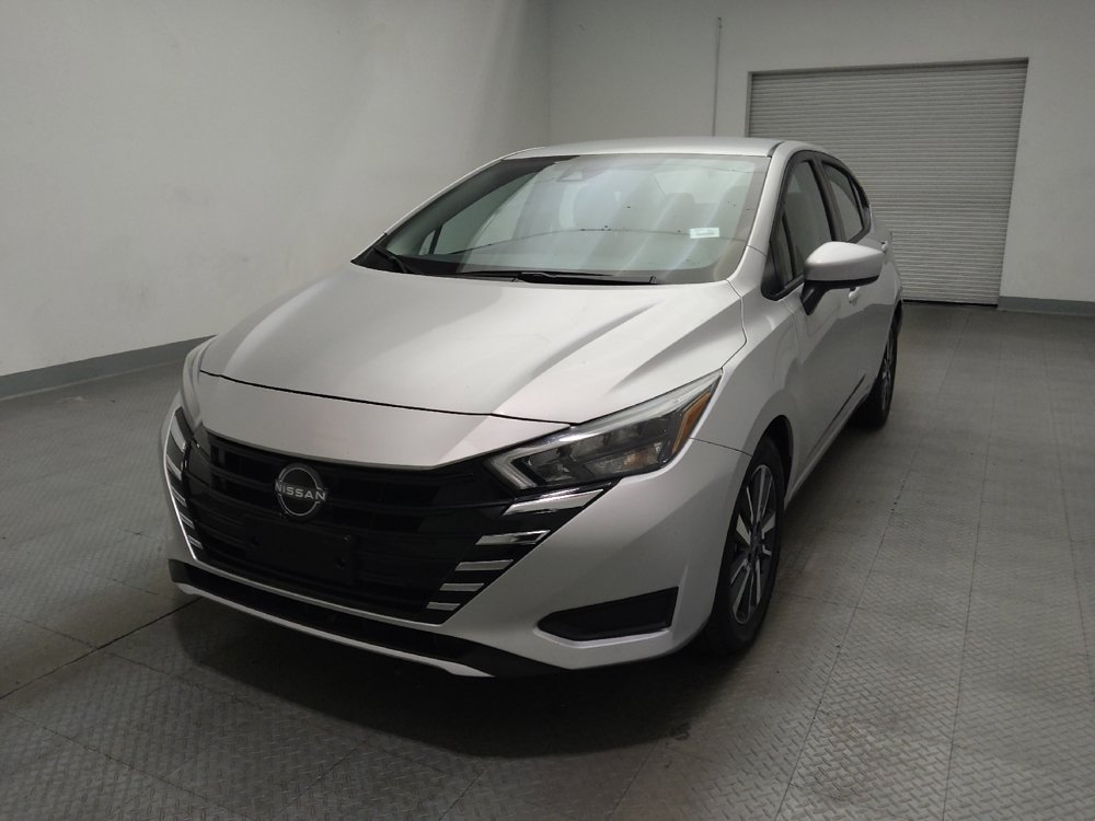 Used 2025 Nissan Versa SV FWD image 15