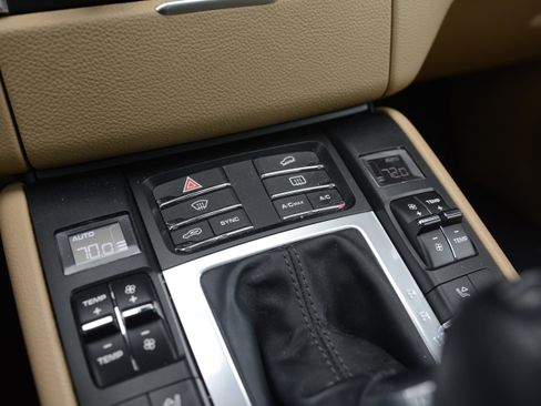 Used 2018 Porsche Macan S AWD/4WD image 23