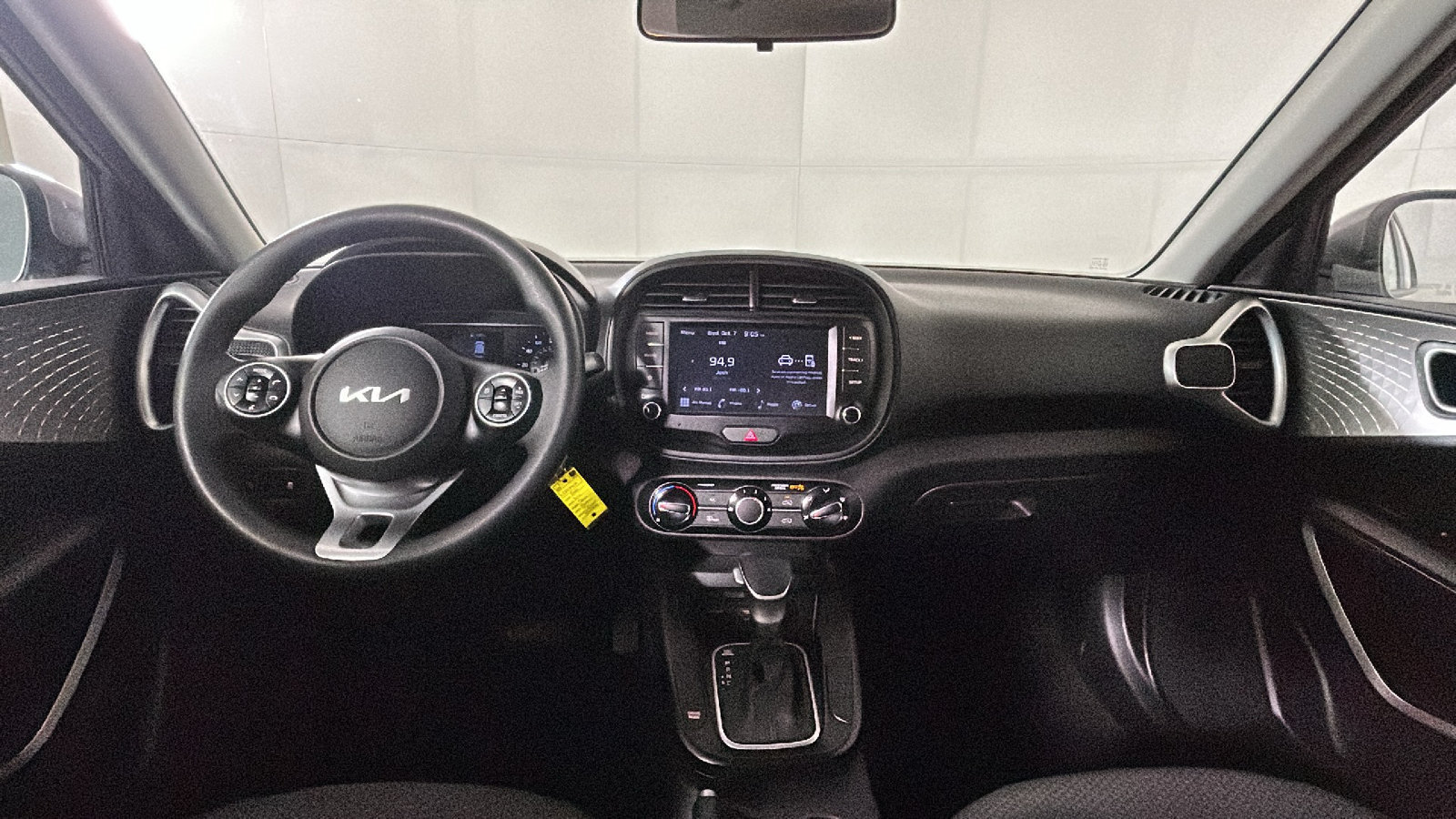 Used 2022 Kia Soul LX FWD image 30