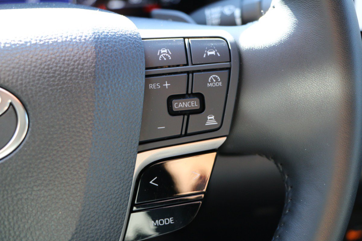 Used 2026 Toyota Camry XSE FWD image 19