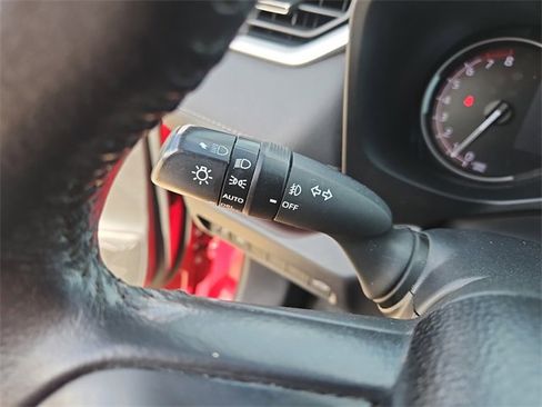 Used 2020 Toyota RAV4 Limited image 24