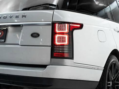 Used 2014 Land Rover Range Rover Supercharged image 10