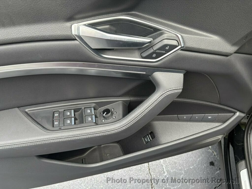 Used 2022 Audi e-tron Premium w/ Convenience Plus Package AWD/4WD image 13