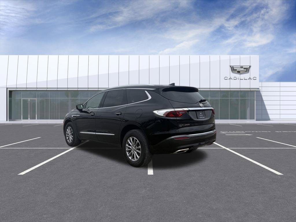 Used 2023 Buick Enclave Essence AWD/4WD image 4