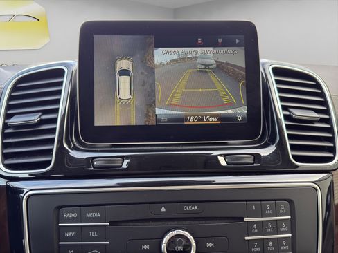 Used 2017 Mercedes-Benz GLS 450 4MATIC image 16